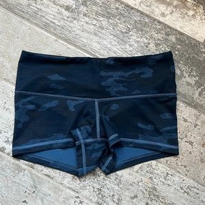 Lululemon Blue Camo Print Boogie Shorts
